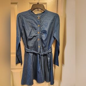 Denim dress, never been worn size 8.